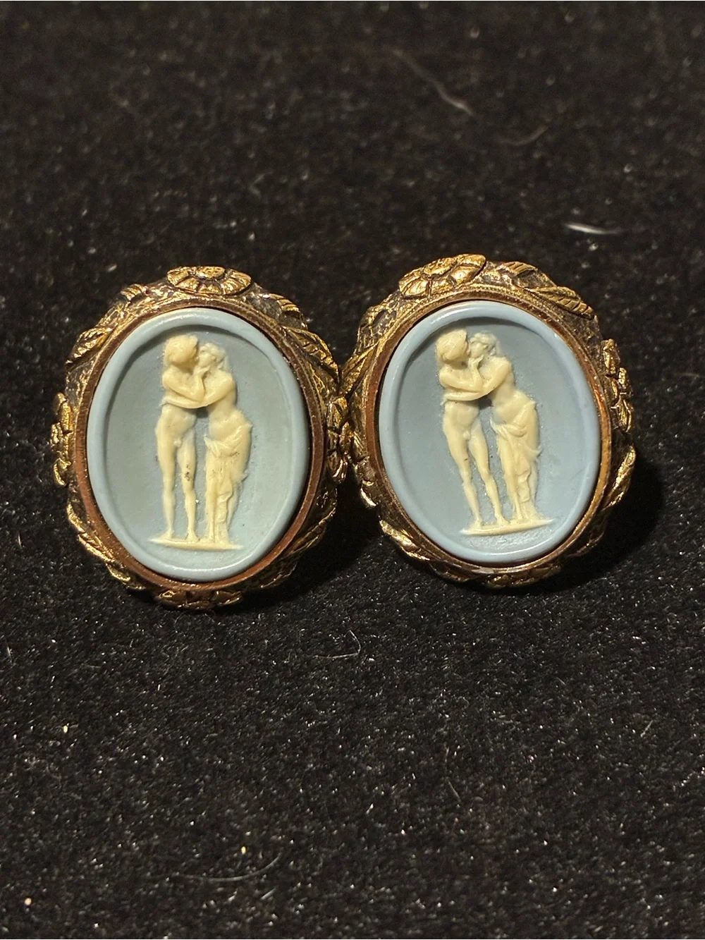 Vintage Wedgwood Style Lovers Embrace Cameo Cufflinks